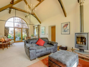 Courtyard Lodge